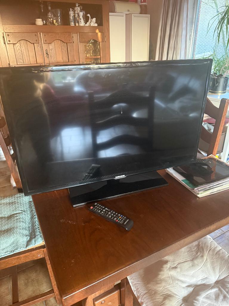 Samsung tv UE32EH6030W, Ophalen, Gebruikt, Minder dan 40 cm, Samsung