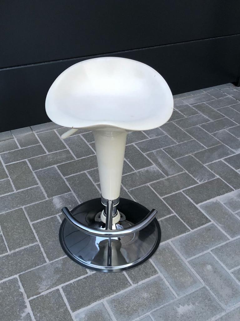 TABOURET DE BAR RÉGLABLE DESIGN RÉTRO BLANC CHROMÉ 360^, 90 cm ou plus, 1 tabouret, Métal, Utilisé