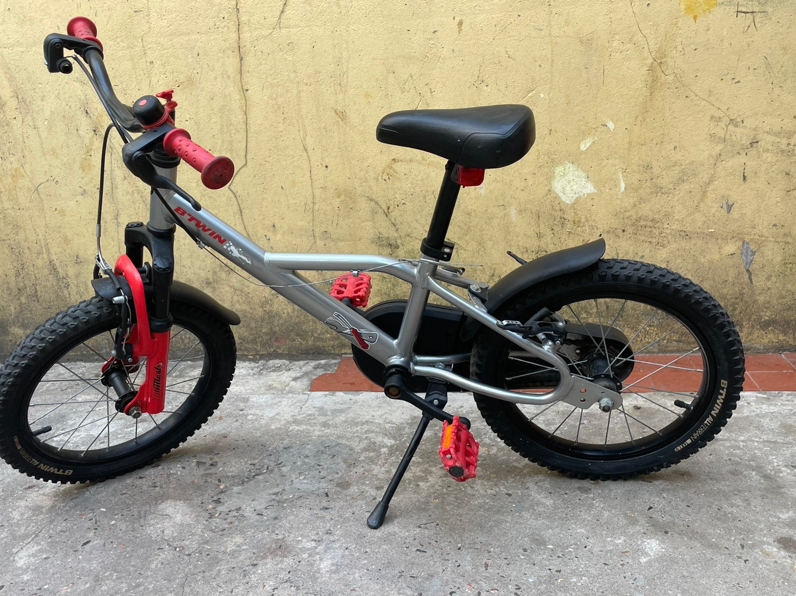 Vélo enfant B’TWIN 16, Enlèvement, Comme neuf, Frein sur jante, 16 à 20 pouces