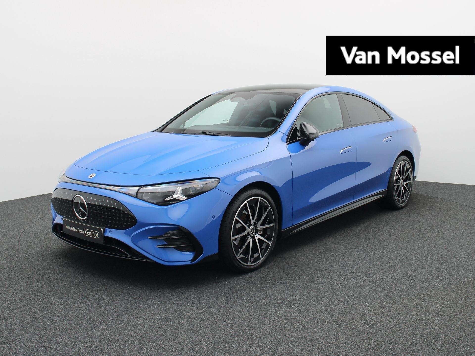 Mercedes-Benz CLA 250+ SPORT EDITION + MULTIBEAM + PANO +, Auto's, Mercedes-Benz, Automaat, Gebruikt, Blauw, Automatische klimaatregeling