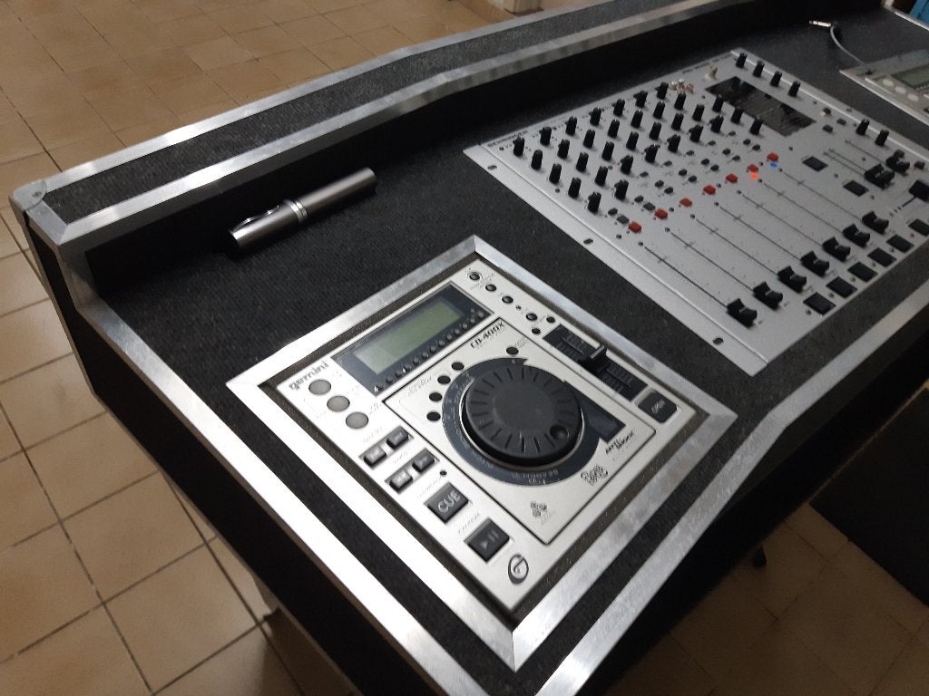 Discobar, Muziek en Instrumenten, Ophalen, Zo goed als nieuw, Dj-set, Behringer