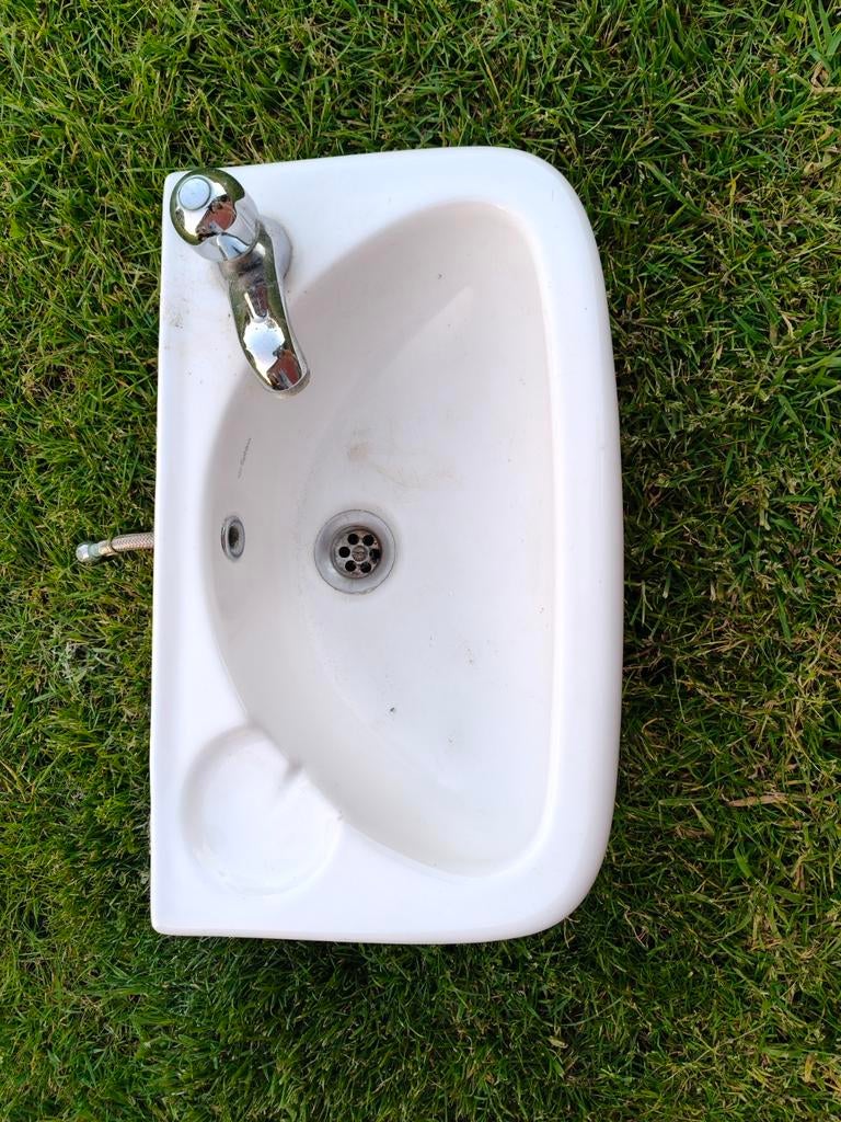 Lavabo + robinet Sphinx, Enlèvement, Lavabo