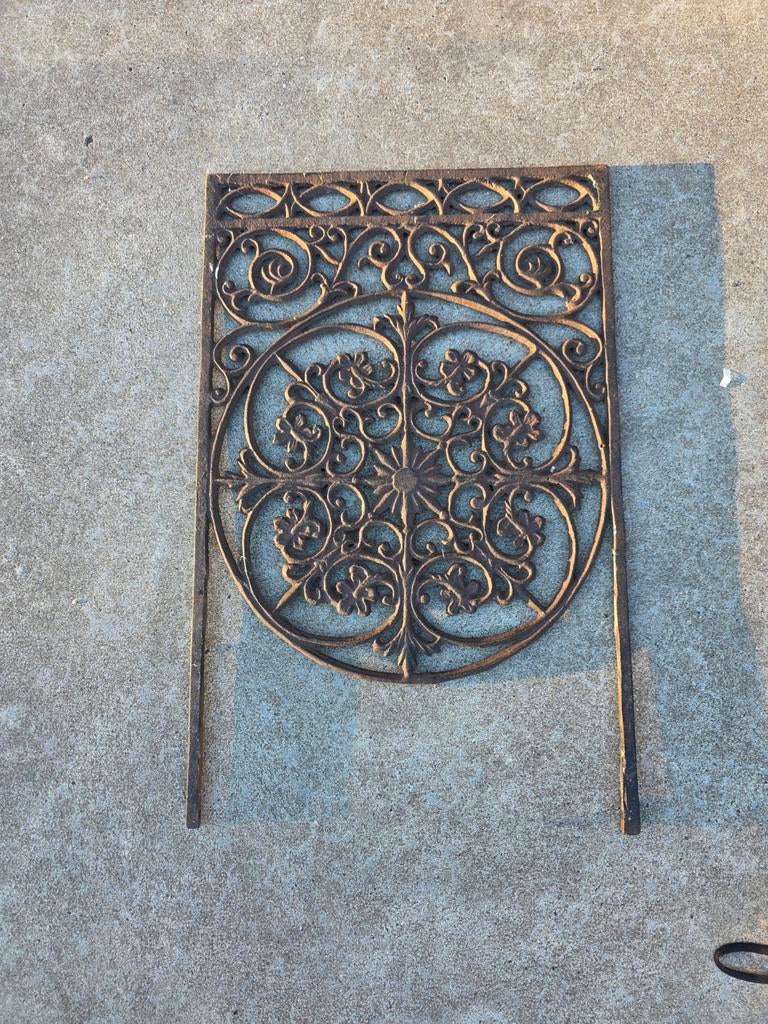 Paillasson/grille en fonte antique — motif décoratif classiq, Enlèvement ou Envoi