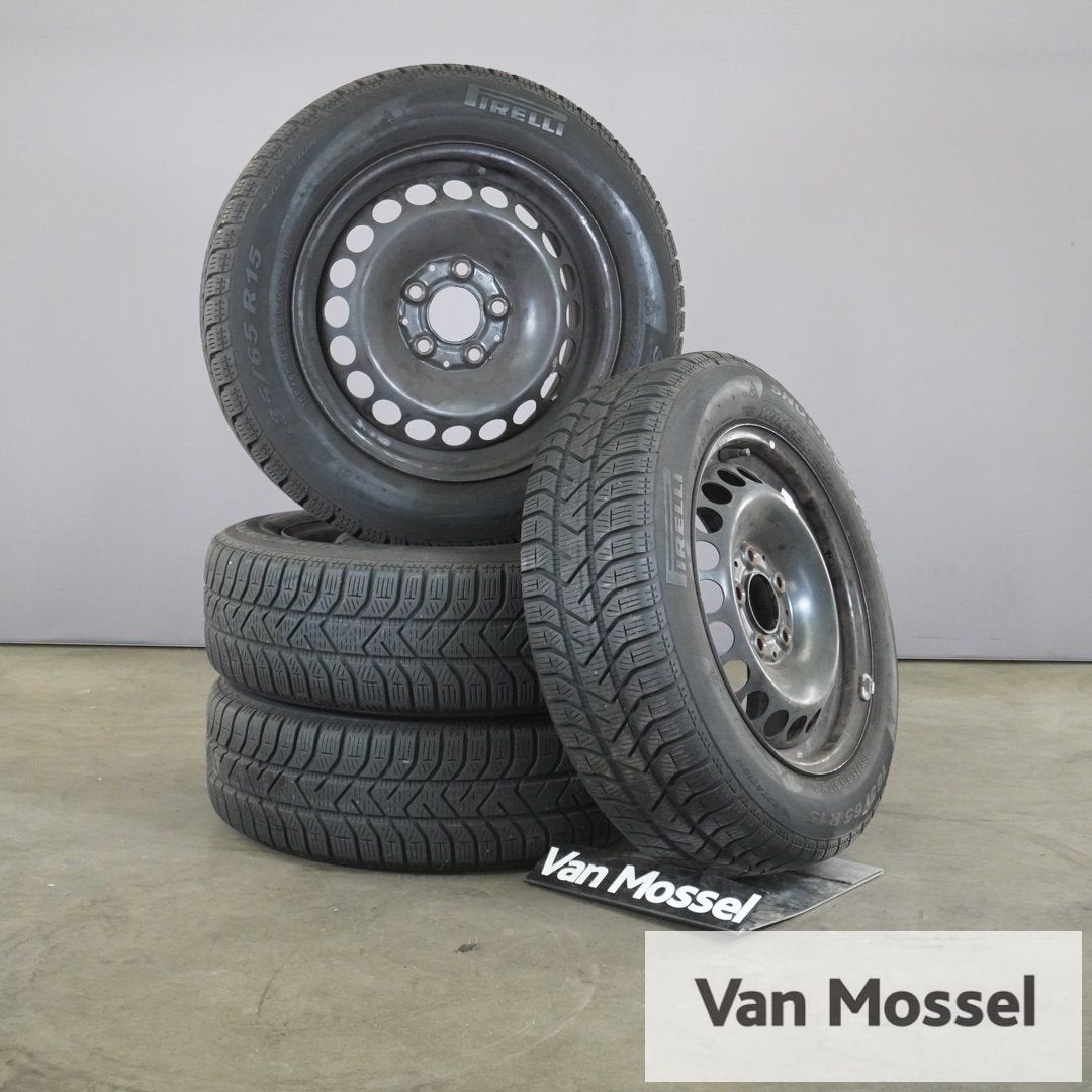 Mercedes-Benz Pirelli SnowControl 185/65/R15, 15 pouces, Pneus et Jantes, Véhicule de tourisme, Pneus été