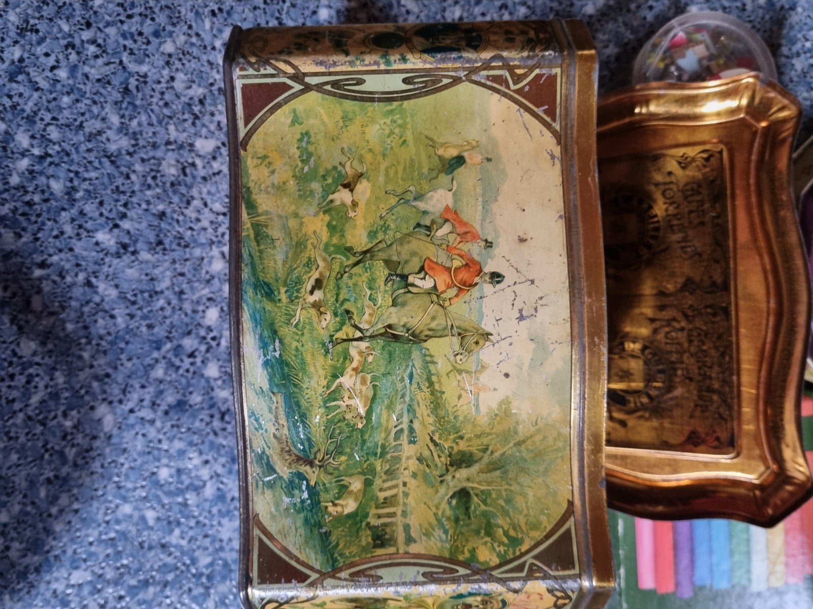 Boîtes métalliques, Collections, Boîte en métal