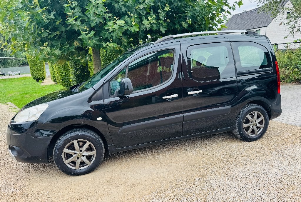 MOOIE PEUGEOT PARTNER TEEPEE 1.6 HDI AIRCO, Auto's, Voorwielaandrijving, Euro 5, Zwart, Bedrijf