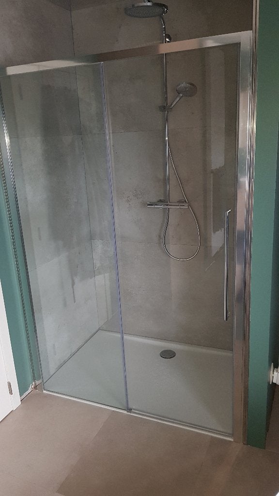 Paroi de douche (NEUVE, toujours dans son emballage), Enlèvement, Neuf, Chrome, Douche