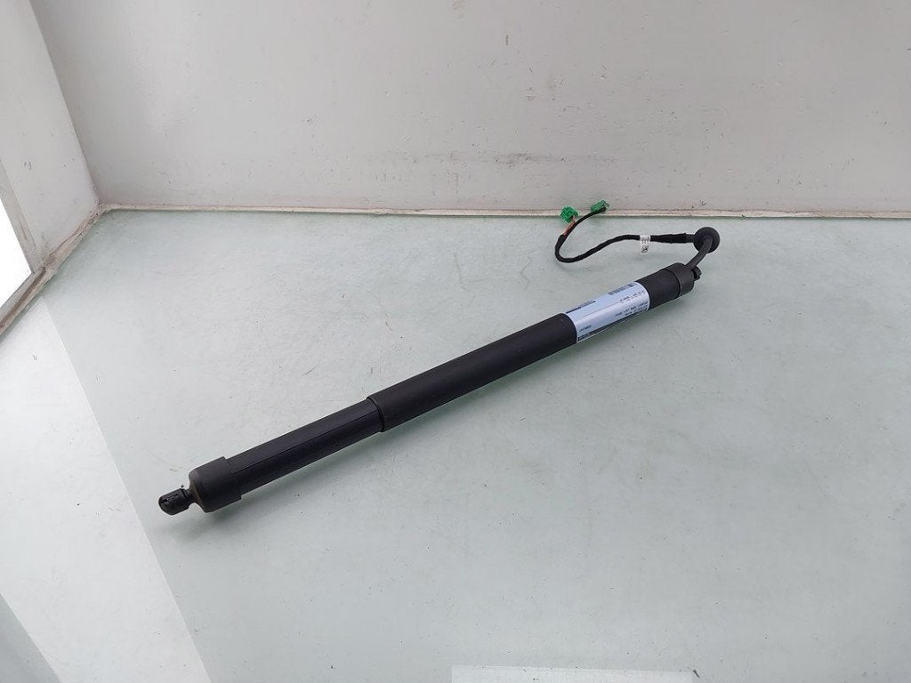 MOTEUR DE HAYON Peugeot 3008 II (M4 / MC / MJ / MR), Utilisé, Peugeot, Haillon arrière