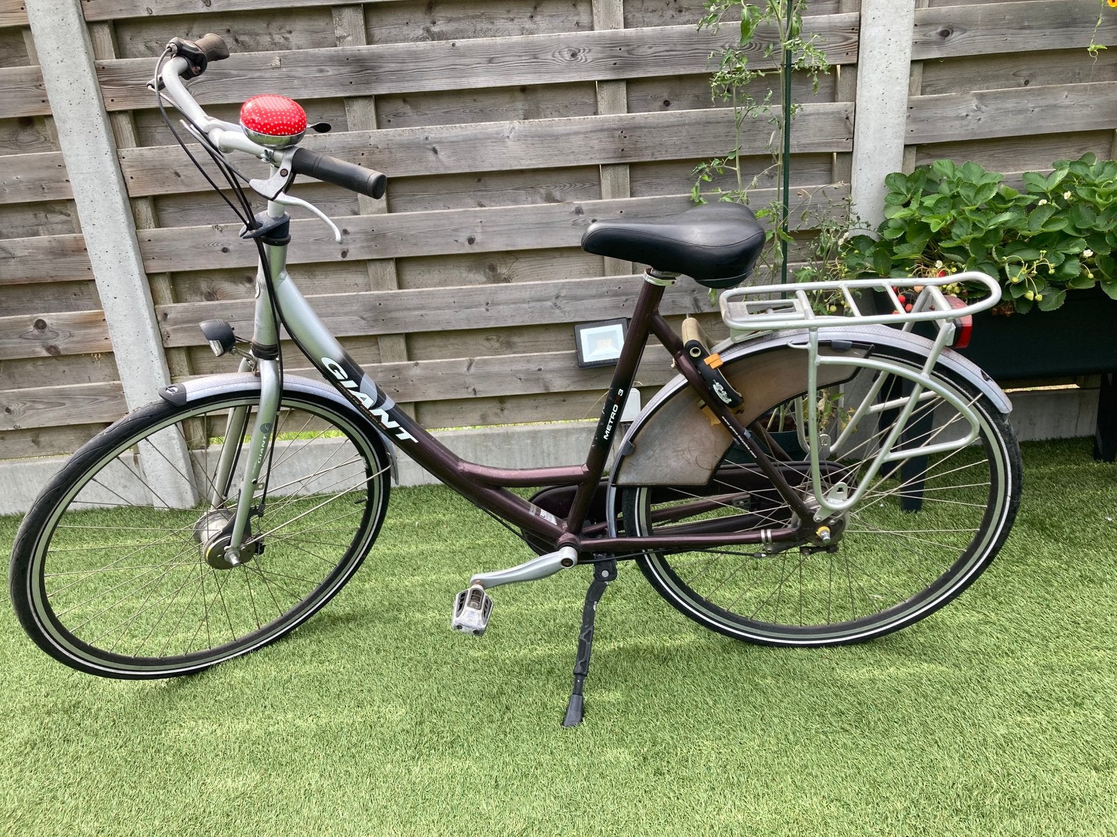 Damesfiets Giant 28 inch, Fietsen en Brommers, Fietsen | Dames | Damesfietsen, Ophalen, Velgrem, (Extra) lage instap, Giant