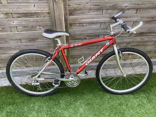 MTB Giant 26 inch, Fietsen en Brommers, Fietsen | Mountainbikes en ATB, Ophalen, Velgrem, Giant, Zo goed als nieuw