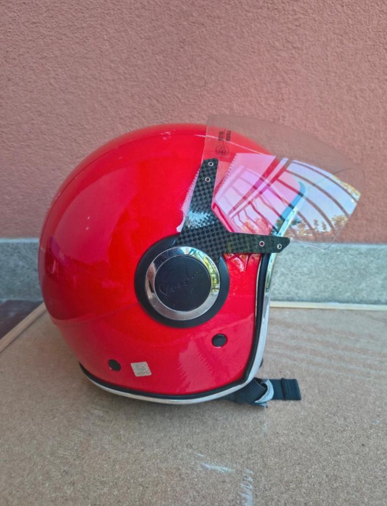 Vespa helm rood maat M, Fietsen en Brommers, Brommerhelmen, Ophalen of Verzenden, Zo goed als nieuw