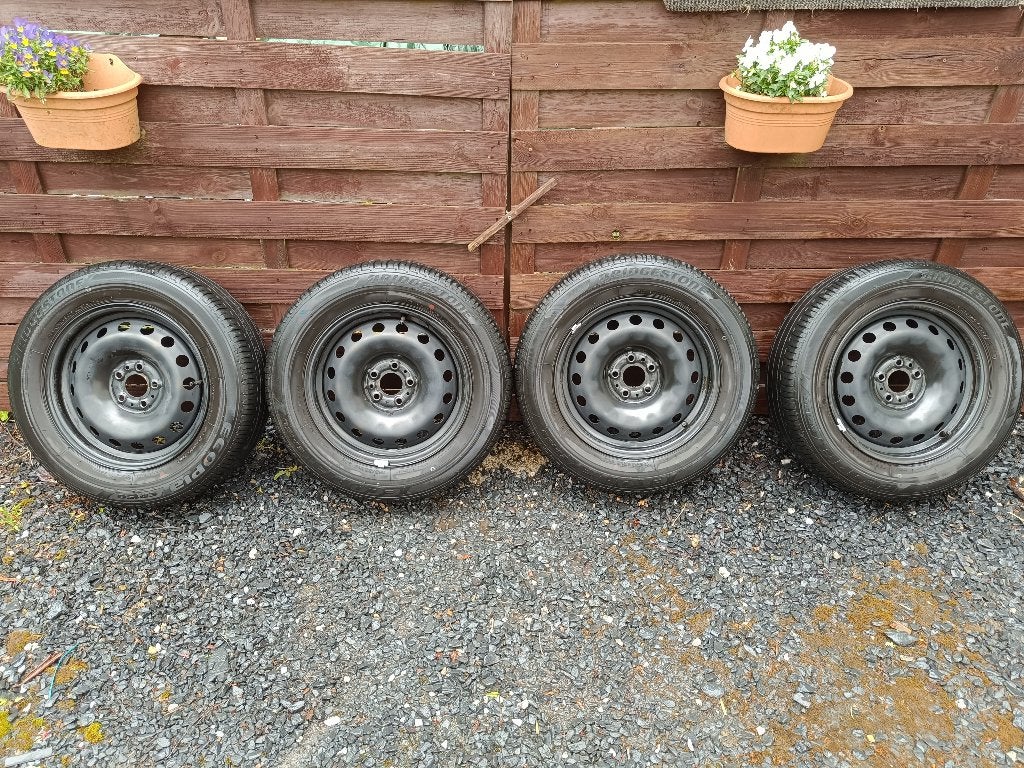 4 pneus Bridgestone Ecopia EP150 195/65R15 91H + jantes tôle, Autos : Pièces & Accessoires, 15 pouces, Pneus et Jantes, Pneus été