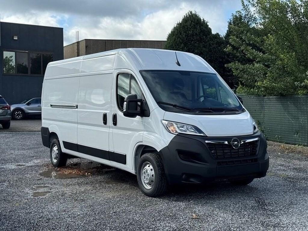 Opel Movano L3H2 2.2D 140pk *Navi*CarPlay*Camera*, Auto's, Opel, Monovolume, Zwart, Movano, Wit