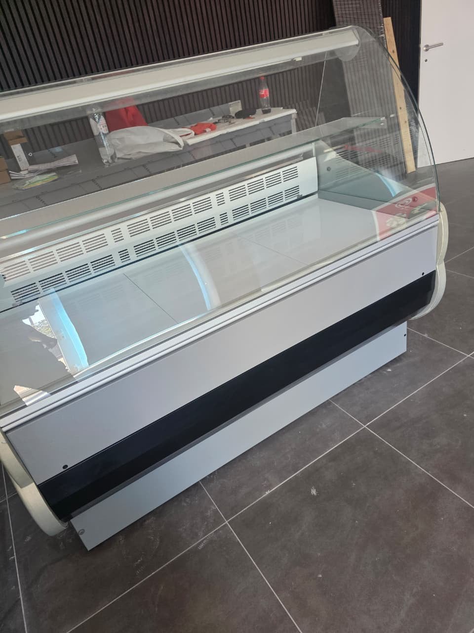 Toonbank 155cm lang, Tecnidom / gekoelde toonbank, Ophalen