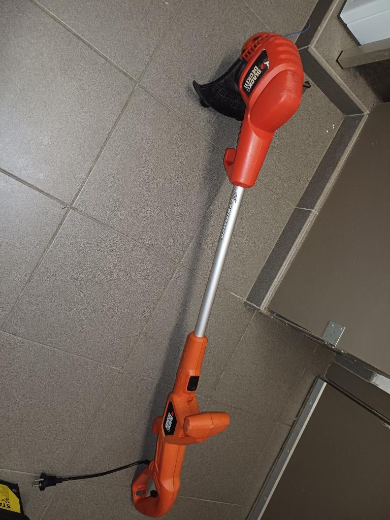 kantentrimmer met extra spoel, Enlèvement ou Envoi, Comme neuf, Électrique, Black&Decker