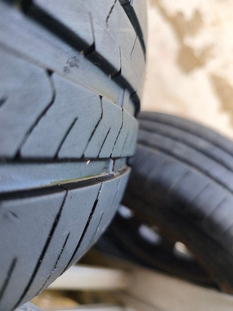 Pneus sur jantes 185/60R15 88H, Autos : Pièces & Accessoires, 15 pouces, Véhicule de tourisme, Pneus été, 185 mm