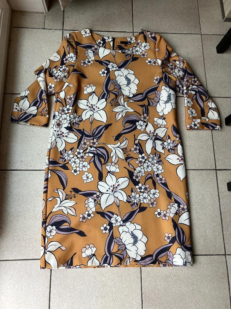 Leuke Wit gebloemde jurk - Maat 42 ( JBC ), Enlèvement ou Envoi, Comme neuf, Taille 42/44 (L), Autres couleurs