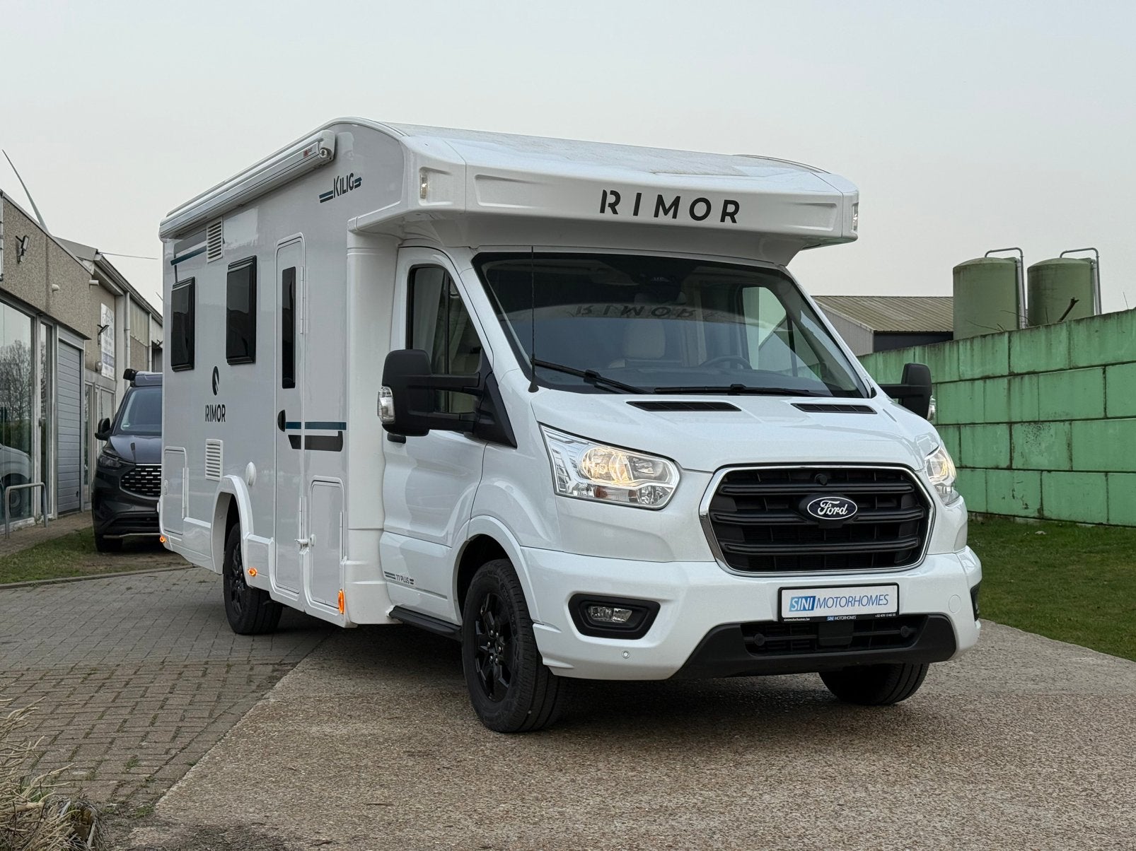 NOUVEAU MODÈLE FORD - RIMOR 77 KILIG PLUS - AUTOMATIQUE ! *, Caravanes & Camping, Jusqu'à 4, Entreprise, Ford, Diesel