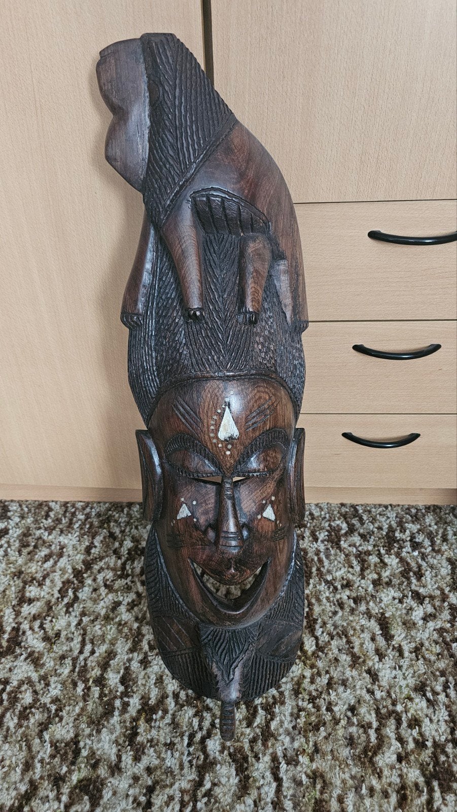 Handgesneden Afrikaans stijlmasker – massief hout – 82 cm, Antiek en Kunst, Ophalen, Modern, Hout, Masker