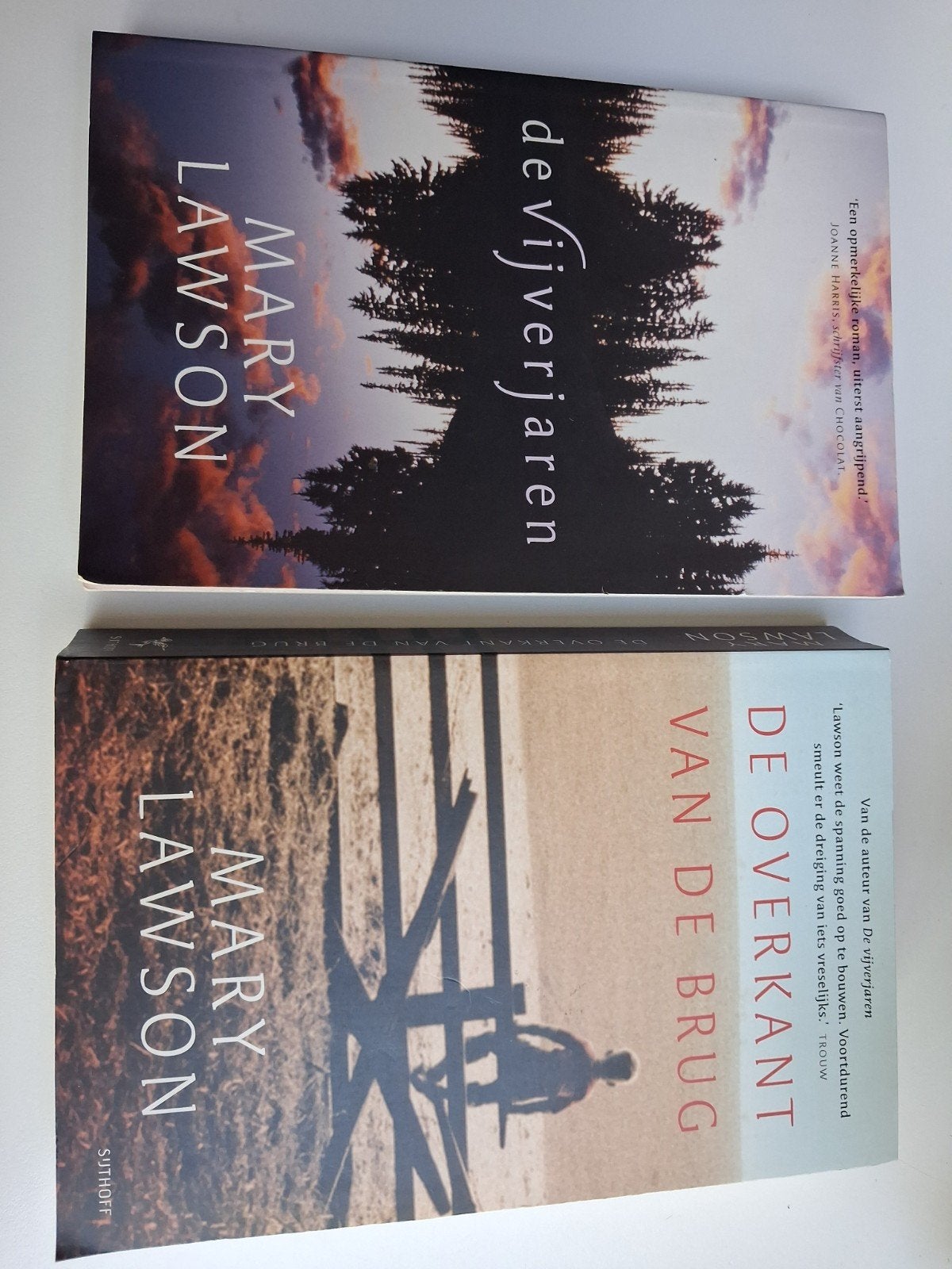 De vijverjaren en De overkant van de brug( prijs vr samen), Ophalen, Nieuw, Mary Lawson