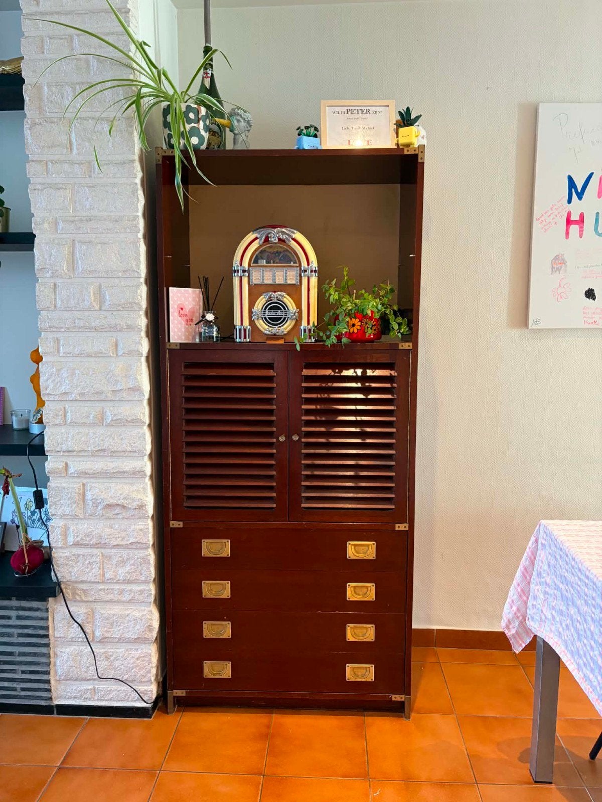 Houten Kast met deuren en lades., Ophalen, Gebruikt