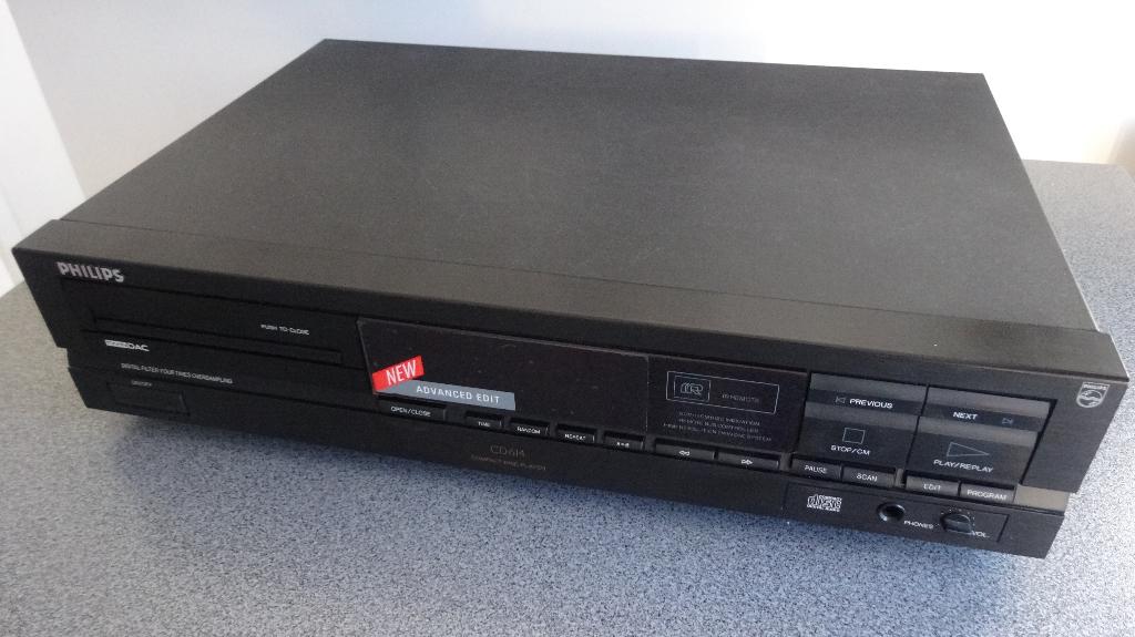 CD speler Philips CD614 + afstandsbediening, Audio, Tv en Foto, Cd-spelers, Zo goed als nieuw, Philips, Ophalen of Verzenden