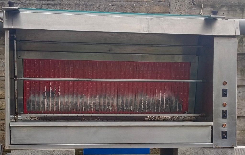 KIPPENSPIT VOOR MAX.18 KIPPEN OP FLESSENGAS, Enlèvement, Utilisé, Cuisinière, Friteuse et Grils