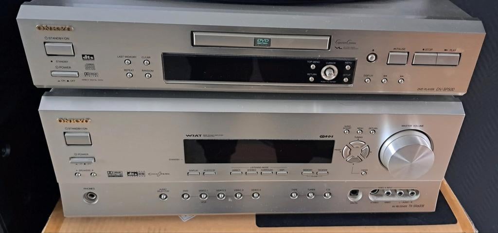 Onkyo ontvangt TX-SR600E en Onkyo DVD met afstandsbediening, Ophalen of Verzenden, Zo goed als nieuw, Onkyo