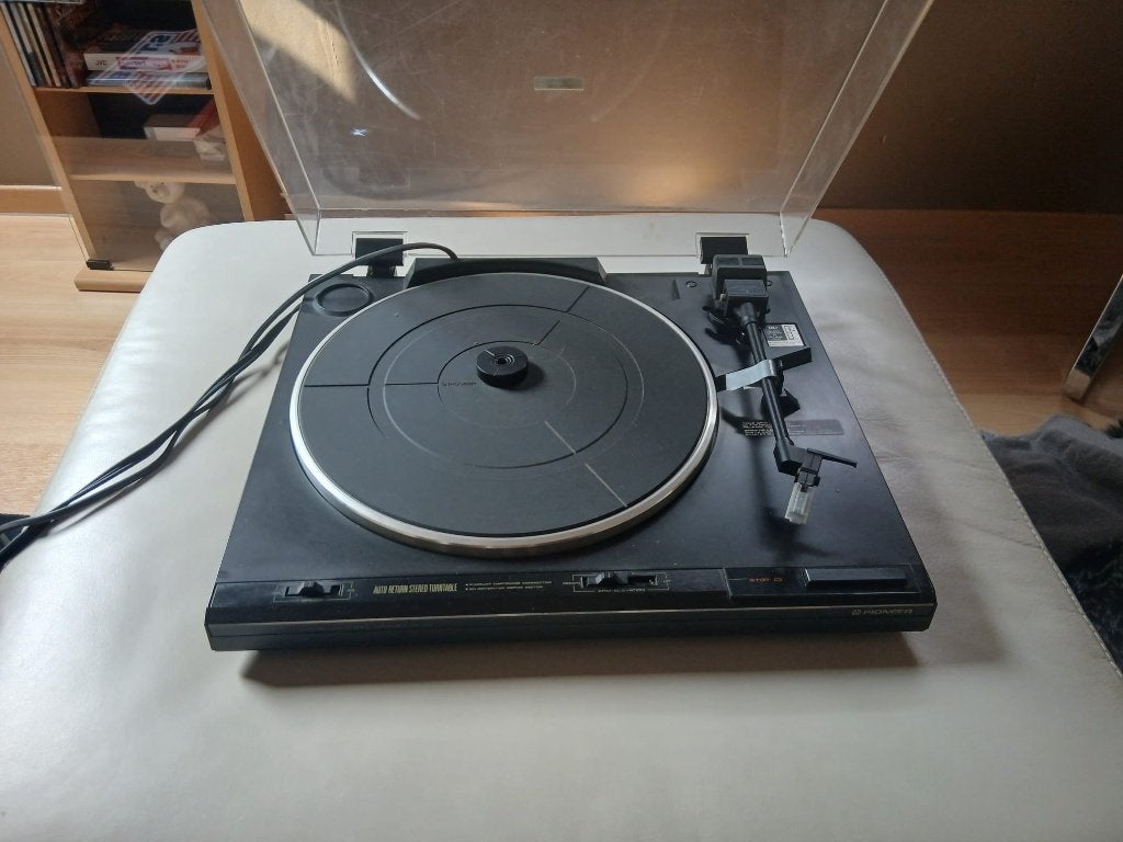 Installatie muziek, Ophalen