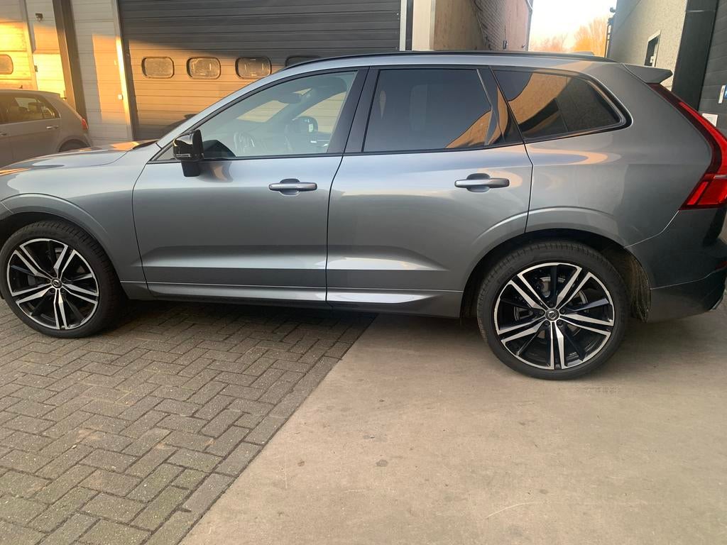 Volvo Xc60 B5 essence, hybride doux, design R et noir, Autos, Achat, Euro 6, Entreprise, Garantie prolongée