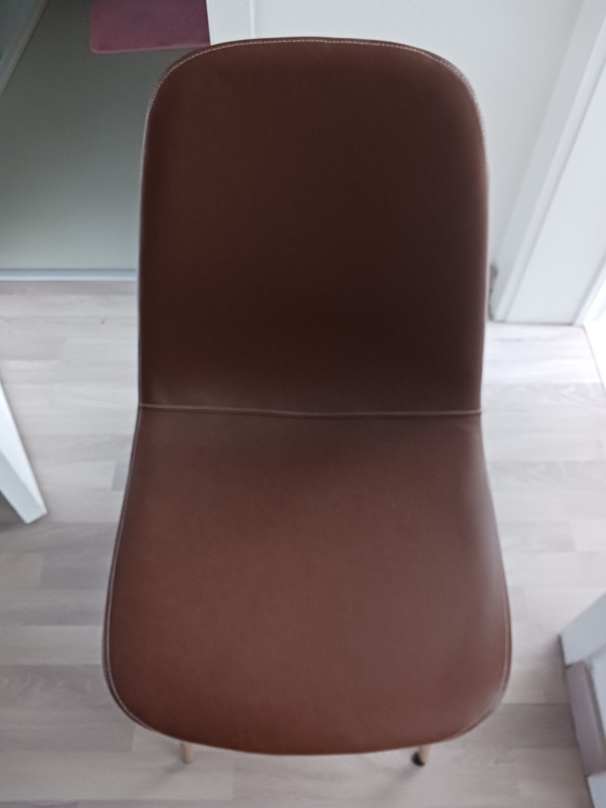 4 stoelen cognackleur zgan, Ophalen