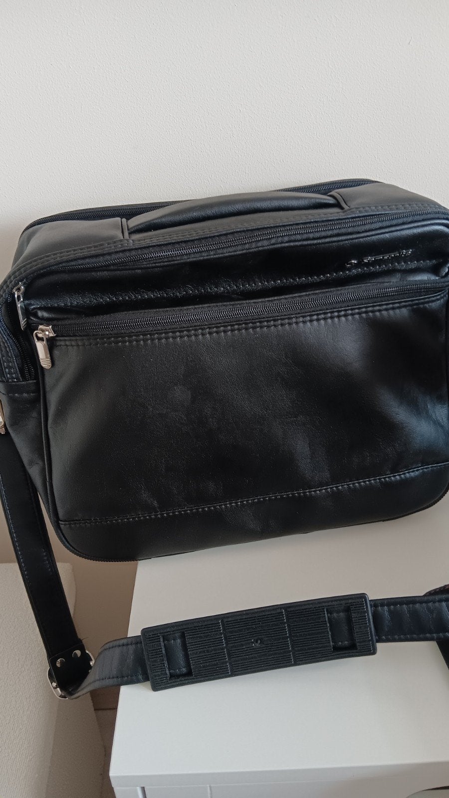 Schoudertas Samsonite zwart leder nieuw, Ophalen, Zwart