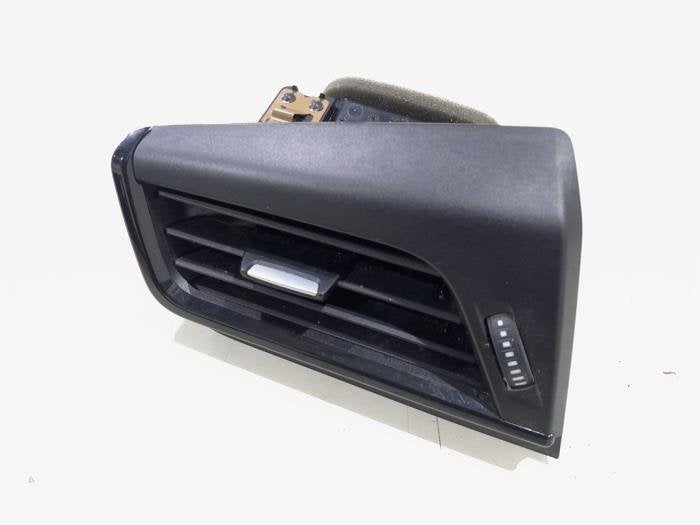 Grille aération tableau de bord d'un BMW 2-Serie, Autos : Pièces & Accessoires, -, 3 mois de garantie, Utilisé, -