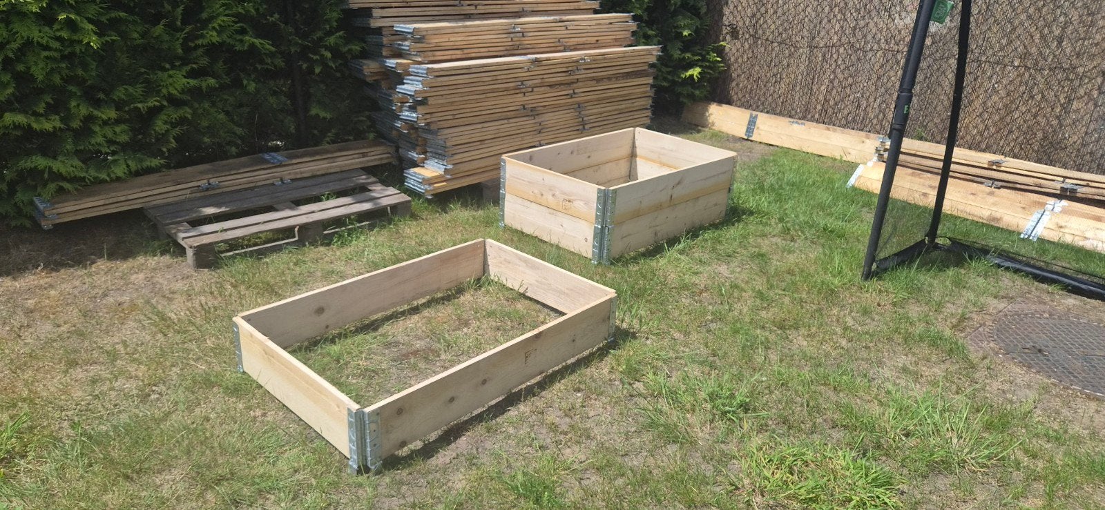 bords de palettes, colliers, jardinières de potager. 13€/piè, Enlèvement, Bois