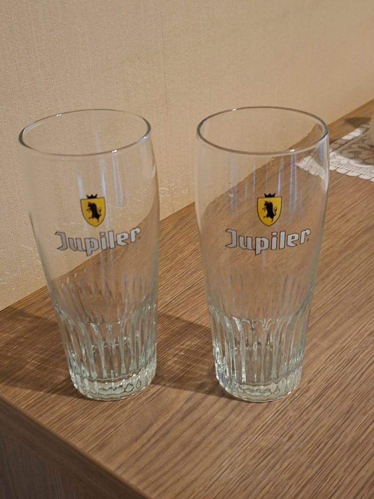 2 officiële Jupiler ribbel bierglazen, Ophalen of Verzenden, Zo goed als nieuw, Bierglas