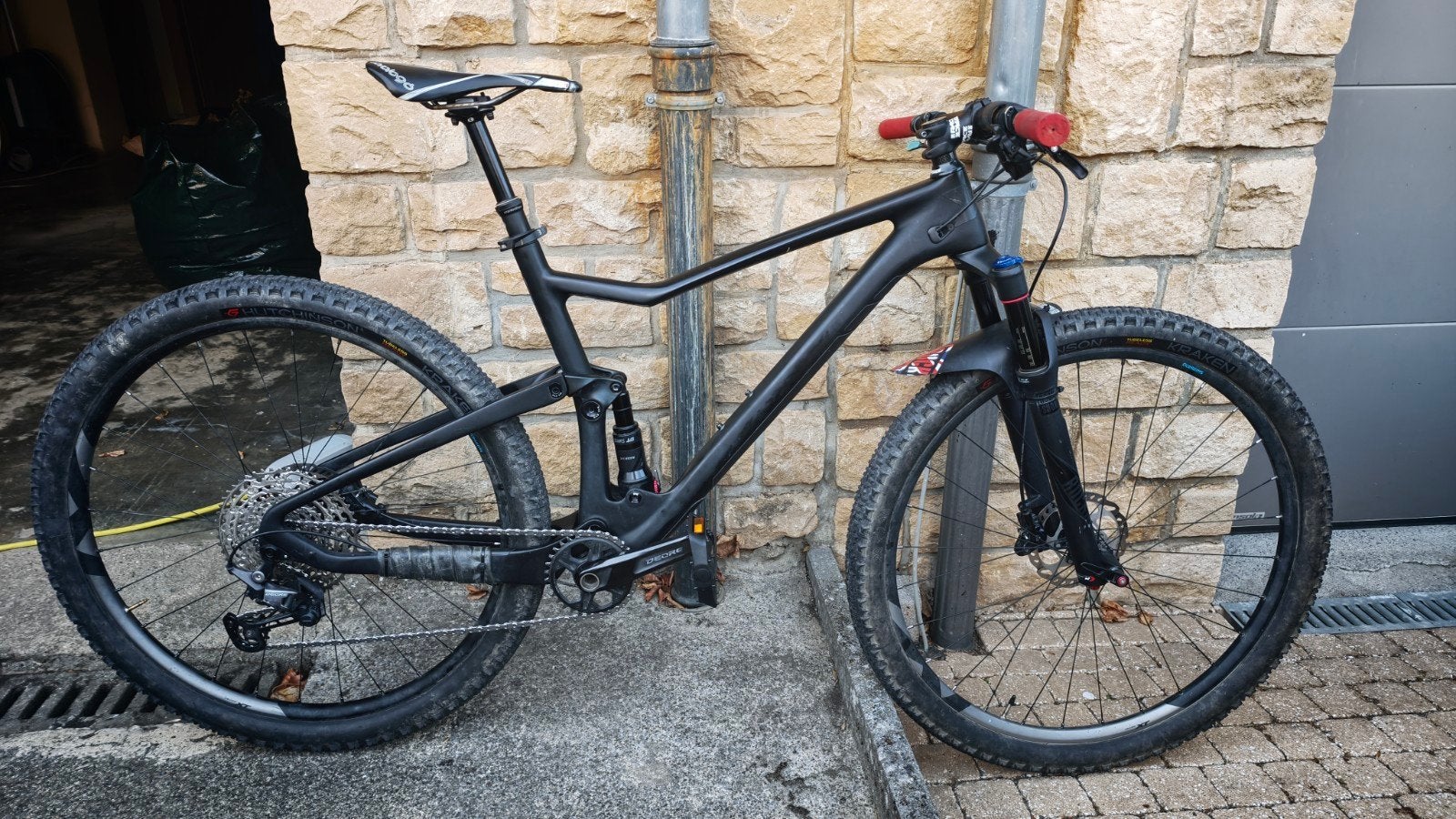 VTT full suspendu carbone. taille M. bon état., Vélos & Vélomoteurs, Autres marques, Enlèvement, Hommes, Frein à disque