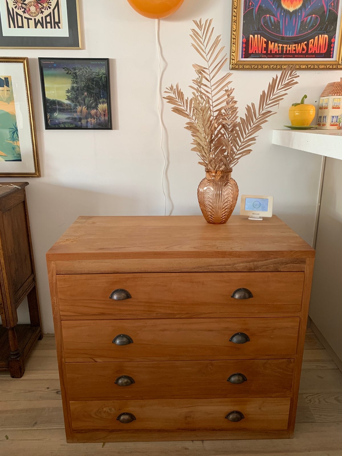 Ladenkast in teak, Huis en Inrichting, Ophalen, Zo goed als nieuw
