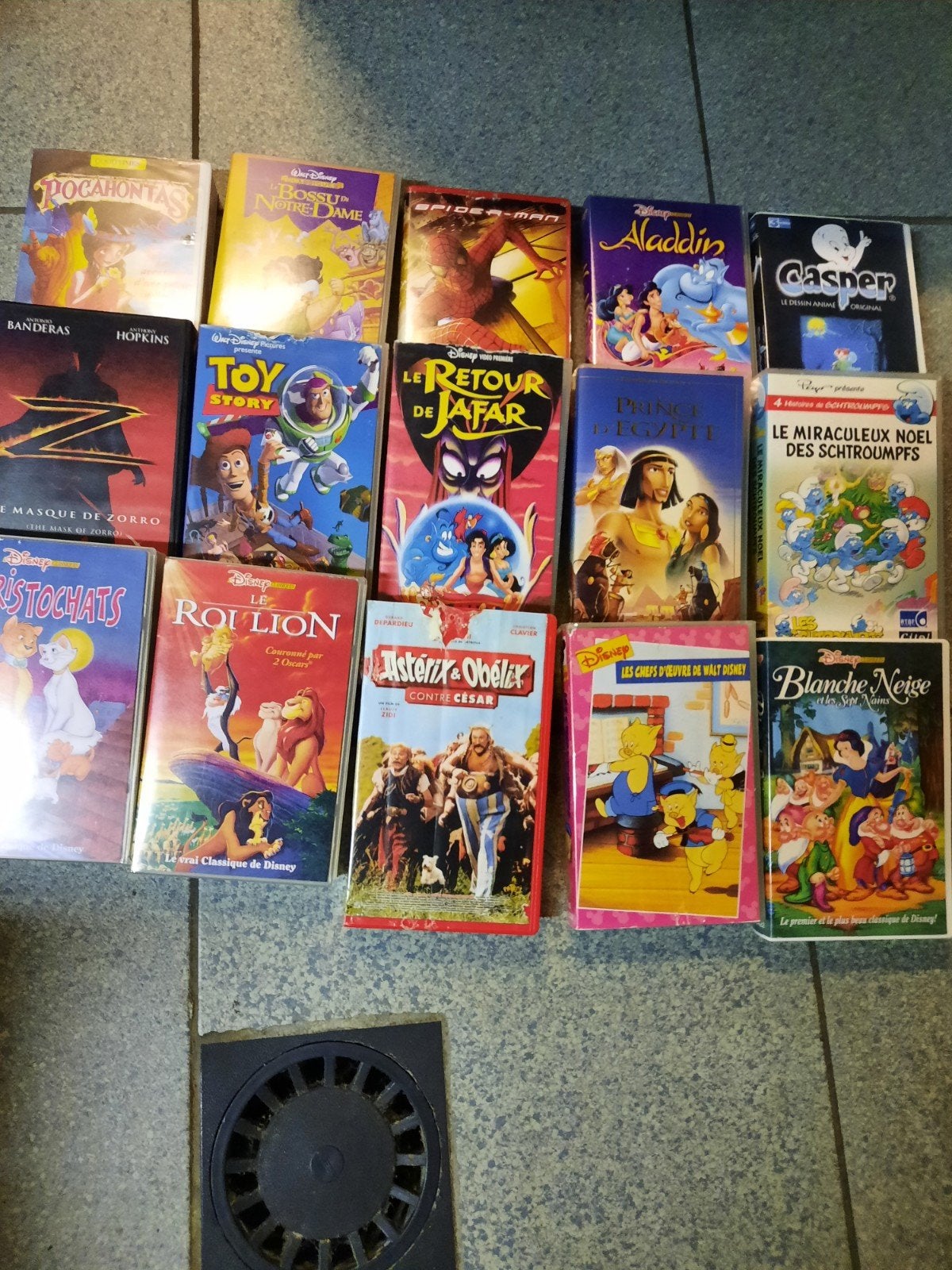 lot de cassettes vidéos vhs pour enfants, Ophalen, VHS