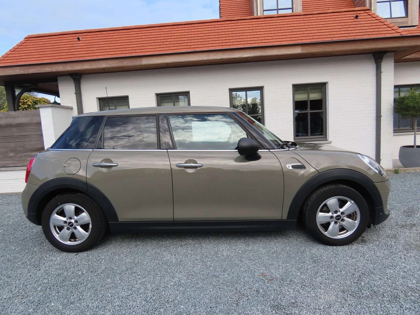 MINI One Mini 1.5 One OPF (EU6d-TEMP) (bj 2019), Auto's, 75 kW, Gebruikt, Euro 6, https://public.car-pass.be/vhr/b9983ada-9dfb-4d2b-9524-664790ae82db