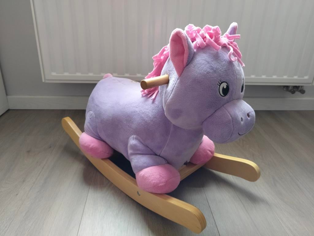 Cheval à bascule, Enlèvement