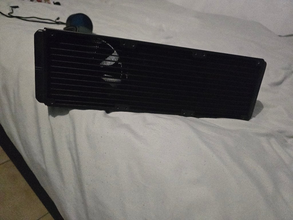 NZXT Kraken X73 AIO cooler, Computers en Software, Computerkoelers, Ophalen of Verzenden, Zo goed als nieuw, Waterkoeling