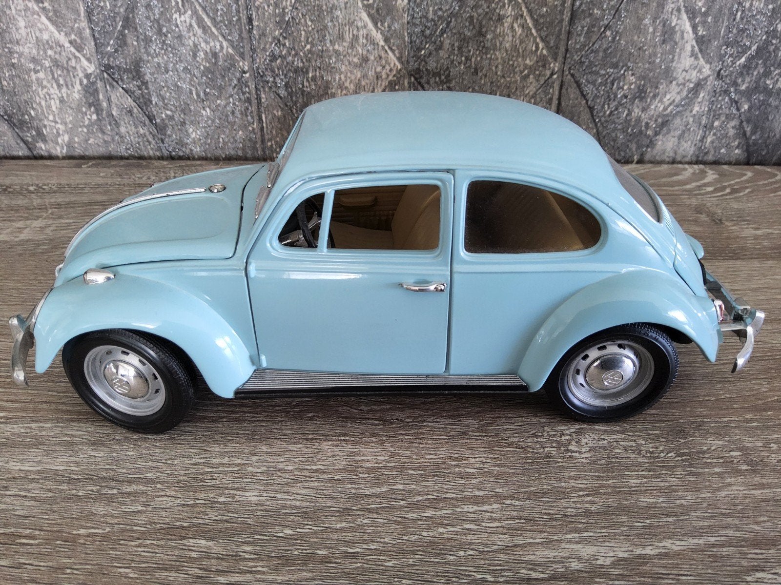 VW kever., Hobby en Vrije tijd, Modelauto's | 1:18, Ophalen of Verzenden