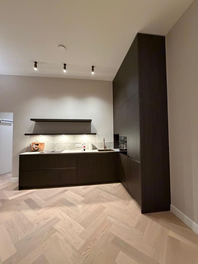 SHOWROOMKEUKEN VAN €13.500  NU SLECHTS €3.000, Immo, Appartements & Studios à louer, Moins de 20 m², Anvers (ville)
