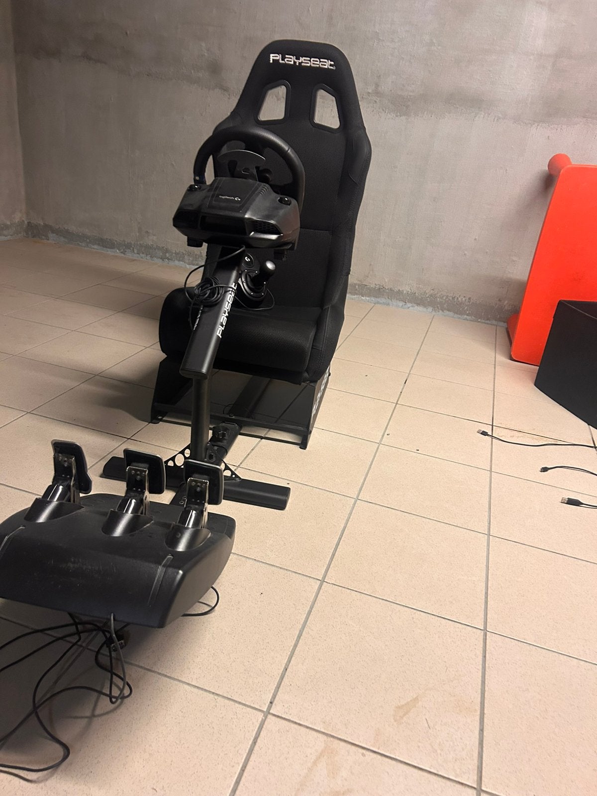 Playseat met g29 stuur, Enlèvement, Comme neuf, Playseat ou Siège de jeu, PlayStation 4