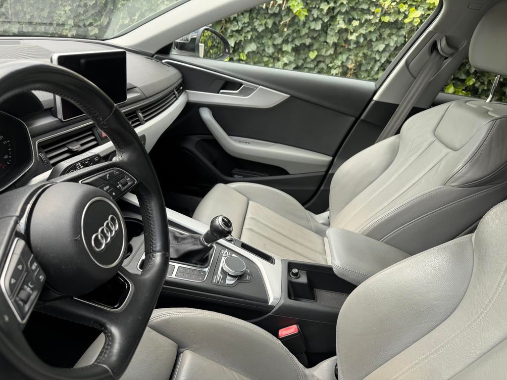 AUDI A4 s line 2016 eur6 121000 km, Auto's, A4, Leder, Bedrijf, Te koop