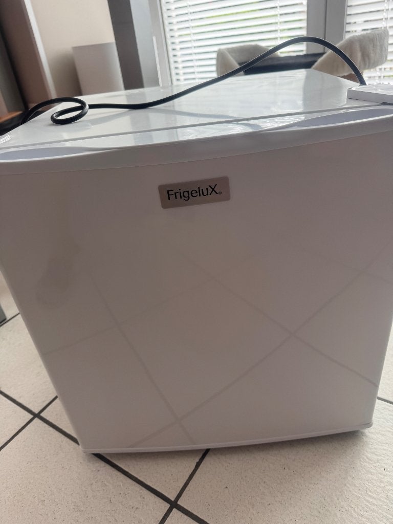 Diepvriezer Frigelux tafelvriezer, Minder dan 85 cm, Tussenbouw, Minder dan 60 cm, Zo goed als nieuw