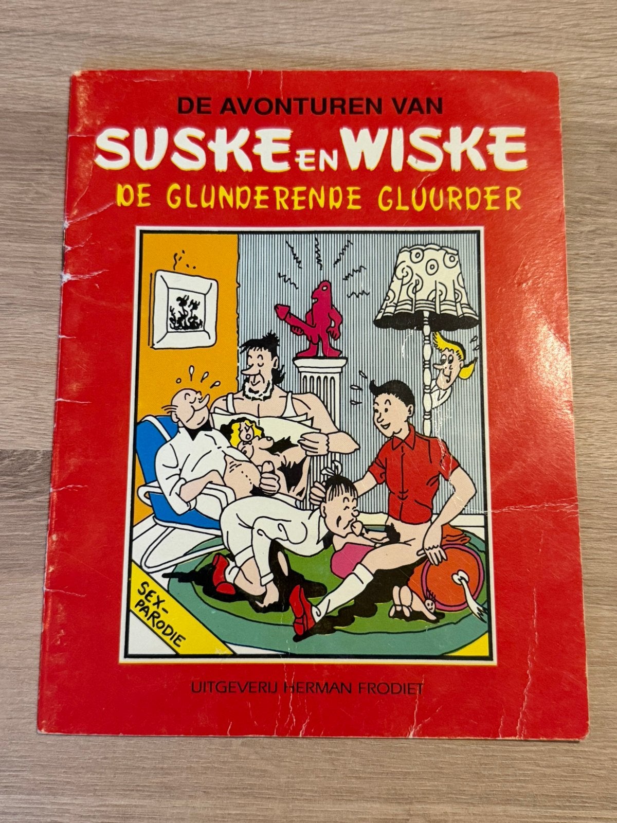 Suske en Wiske – De glunderende gluurder- Herman Frodiet, Boeken, Stripverhalen, Eén stripboek, Ophalen of Verzenden, Gelezen