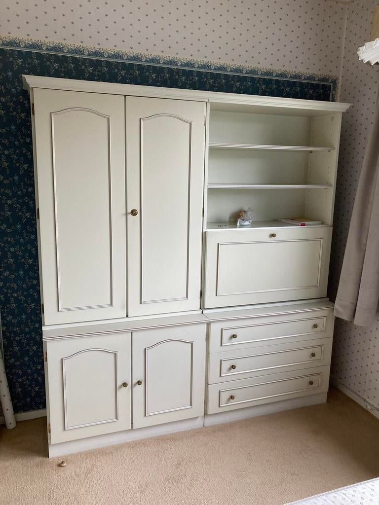 Meuble classique laqué ecru, 150 à 200 cm, Utilisé, Classique, 150 à 200 cm