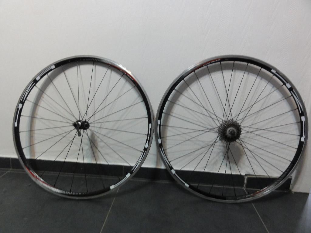 4ZA Cirrus Tubular velgen met nieuwe Vittoria banden 85 euro, Ophalen, Zo goed als nieuw, 28 inch