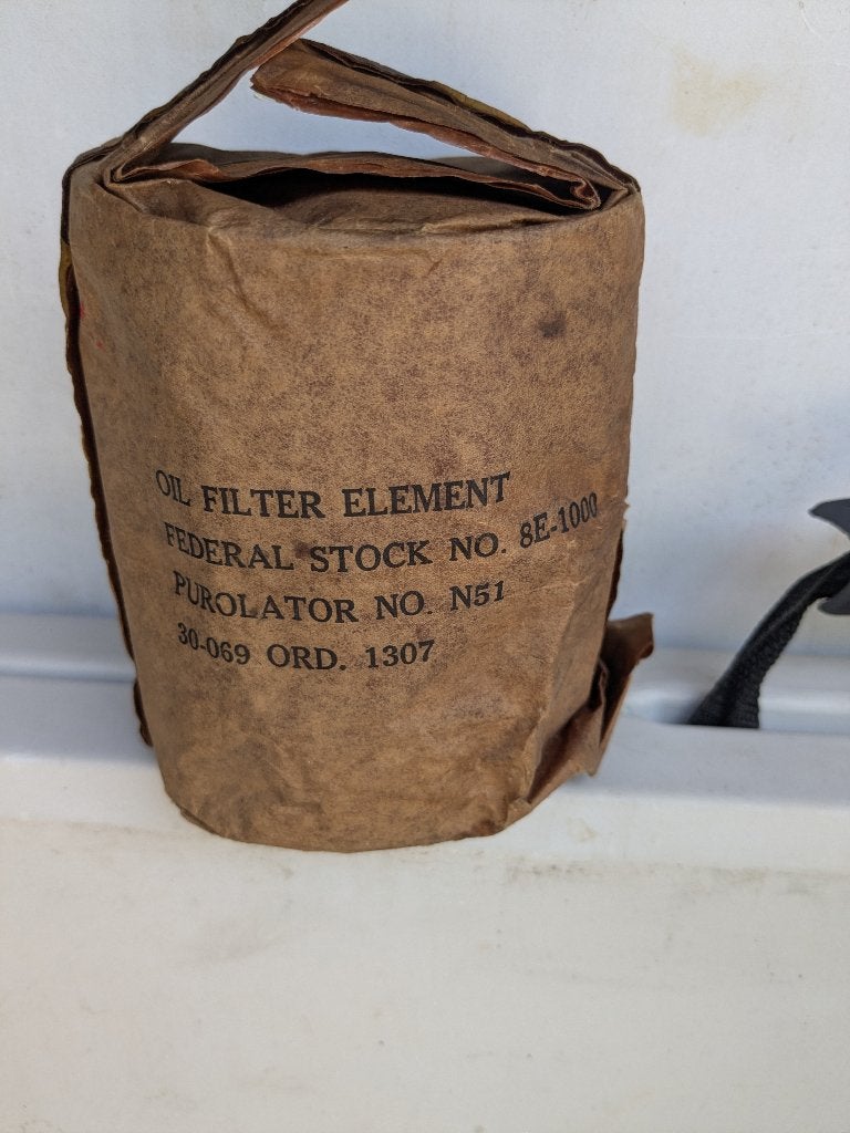 Filtre a huile, ancien camion militaire, Enlèvement
